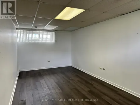 305 Baldwin Avenue Cornwall ON K6H 4J6