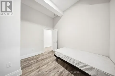 11 Queen Street Brantford ON N3T 3B1