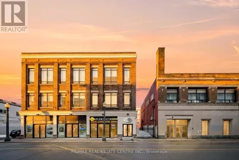 11 Queen Street Brantford ON N3T 3B1