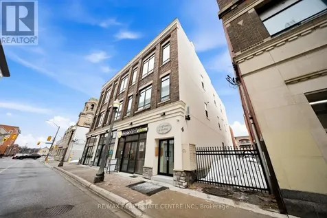 11 Queen Street Brantford ON N3T 3B1