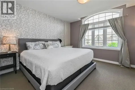557 Landgren Court Kitchener ON N2A 0G8
