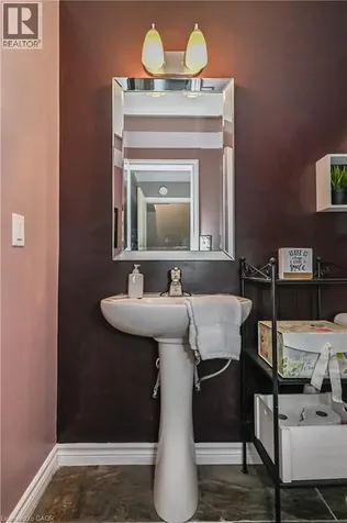 557 Landgren Court Kitchener ON N2A 0G8