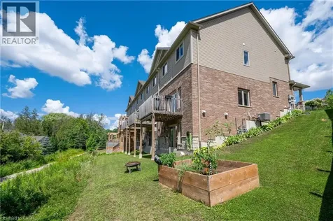 557 Landgren Court Kitchener ON N2A 0G8