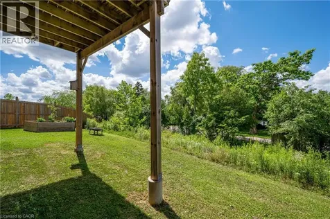 557 Landgren Court Kitchener ON N2A 0G8