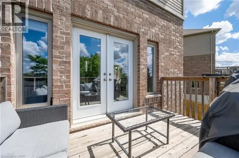 557 Landgren Court Kitchener ON N2A 0G8