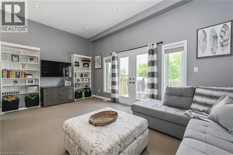 557 Landgren Court Kitchener ON N2A 0G8