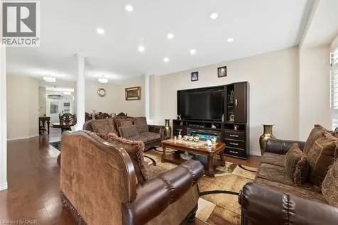 67 Bellroyal Crescent Stoney Creek ON L8J 0E7