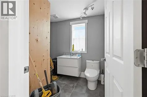 421 Concession Street Hamilton ON L9A 1C1