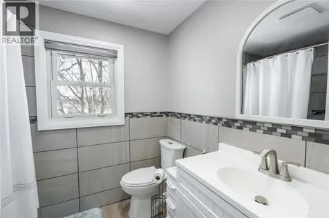 1177 Pontiac Drive Sarnia ON N7S 3B1