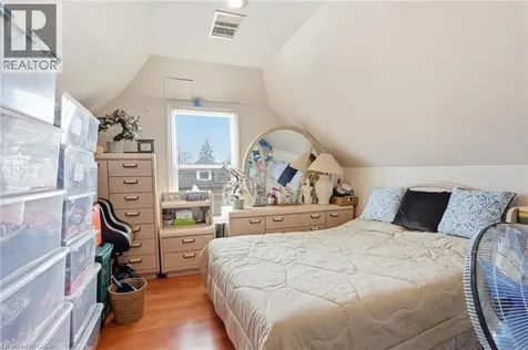 68 Gage Avenue South Hamilton ON L8M 3C9