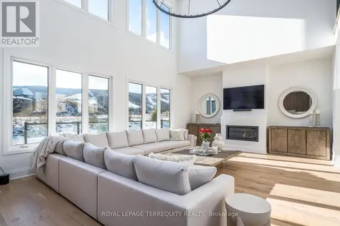 109 Stillwater Crescent Blue Mountains ON L9Y 4P5