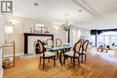 91 Mountain Park Avenue Hamilton ON L9A 1A1
