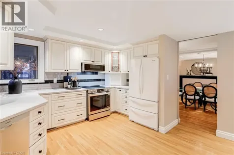 91 Mountain Park Avenue Hamilton ON L9A 1A1