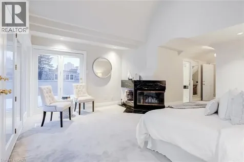 91 Mountain Park Avenue Hamilton ON L9A 1A1