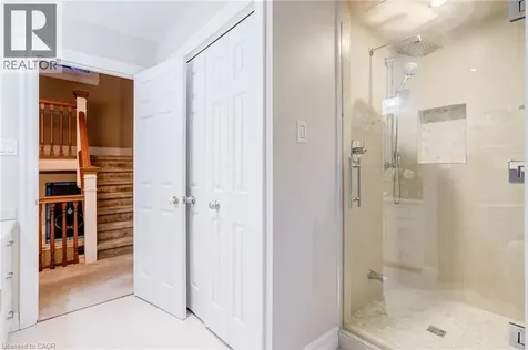91 Mountain Park Avenue Hamilton ON L9A 1A1