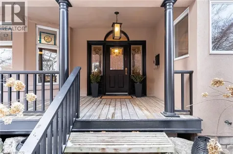 91 Mountain Park Avenue Hamilton ON L9A 1A1