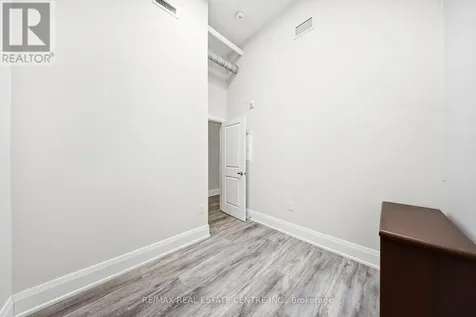 11 Queen Street Brantford ON N3T 3B1