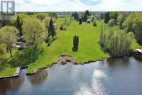 5965 Rideau Valley Drive North Ottawa ON K4M 1B3