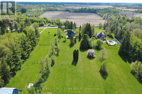 5965 Rideau Valley Drive North Ottawa ON K4M 1B3