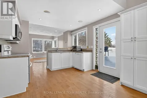 5965 Rideau Valley Drive North Ottawa ON K4M 1B3