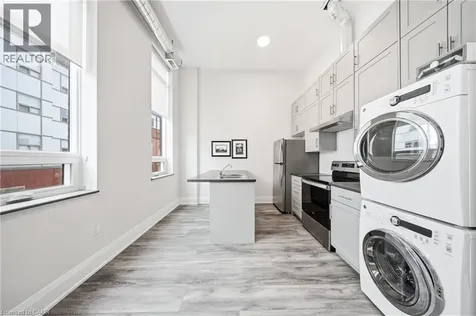 11 Queen Street Brantford ON N3T 3B1