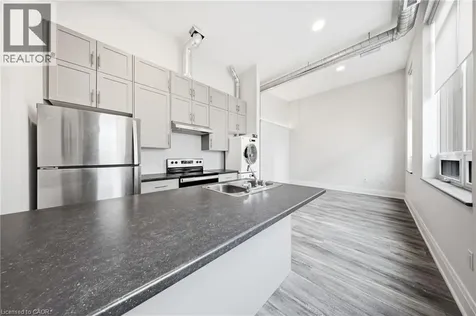 11 Queen Street Brantford ON N3T 3B1