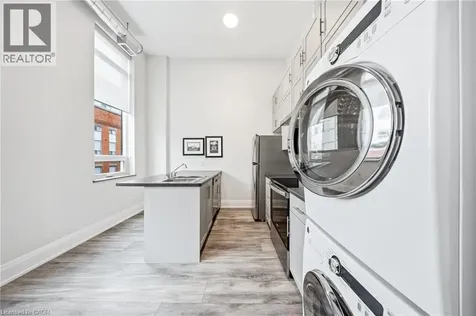 11 Queen Street Brantford ON N3T 3B1