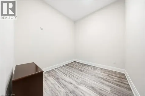 11 Queen Street Brantford ON N3T 3B1