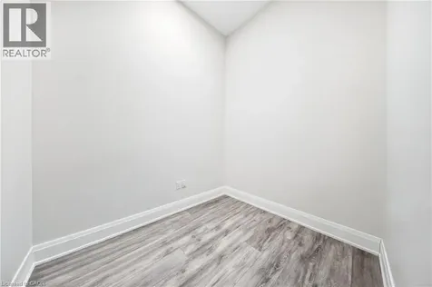 11 Queen Street Brantford ON N3T 3B1