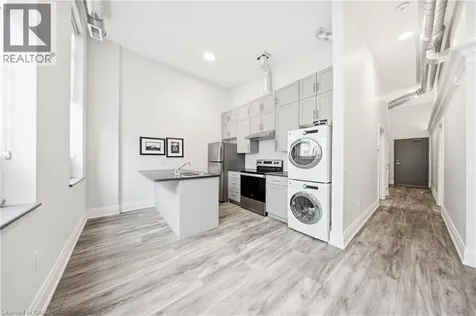 11 Queen Street Brantford ON N3T 3B1