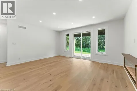 150 Vanrooy Trail Waterford ON N0E 1Y0