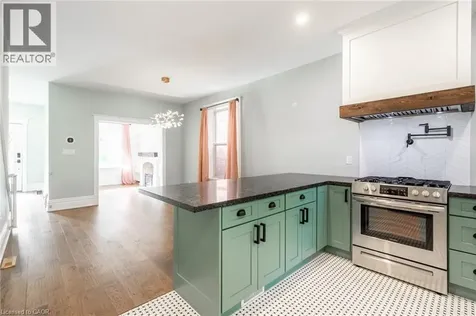 11 Lorne Avenue Hamilton ON L8M 2X5
