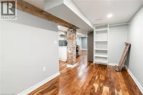 11 Lorne Avenue Hamilton ON L8M 2X5