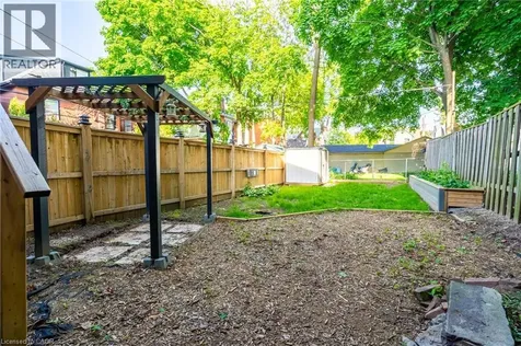 11 Lorne Avenue Hamilton ON L8M 2X5