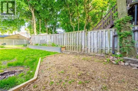 11 Lorne Avenue Hamilton ON L8M 2X5
