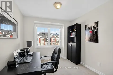 126 Grenadine Street Ottawa ON K2S 0P1