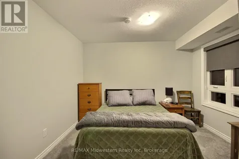 287 Chapel Hill Drive Kitchener ON N2R 0S4