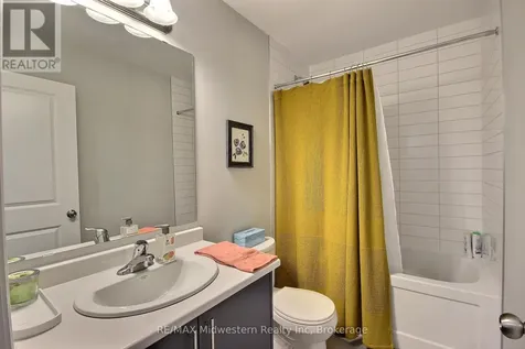 287 Chapel Hill Drive Kitchener ON N2R 0S4