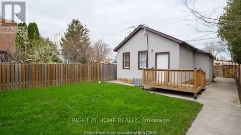 762 Aylmer Avenue East Windsor ON N9A 1V3