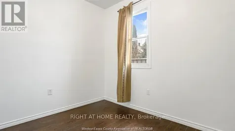 762 Aylmer Avenue East Windsor ON N9A 1V3