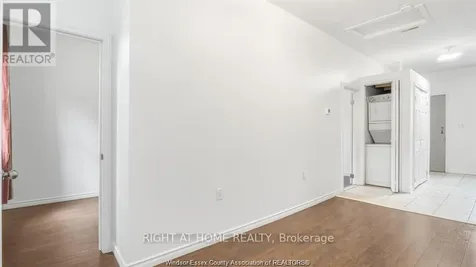 762 Aylmer Avenue East Windsor ON N9A 1V3