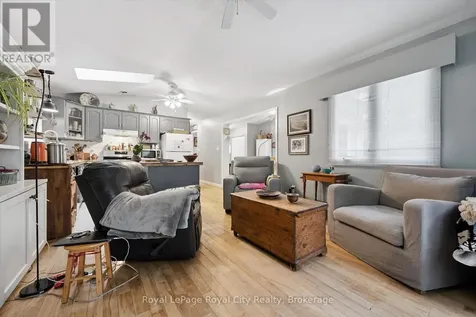 10 Spruce Avenue Puslinch ON N1B 2J0