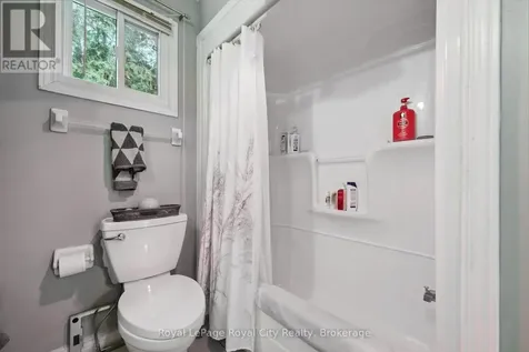 10 Spruce Avenue Puslinch ON N1B 2J0