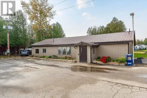 10 Spruce Avenue Puslinch ON N1B 2J0