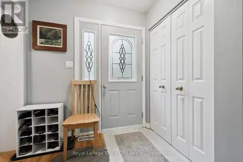 10 Spruce Avenue Puslinch ON N1B 2J0