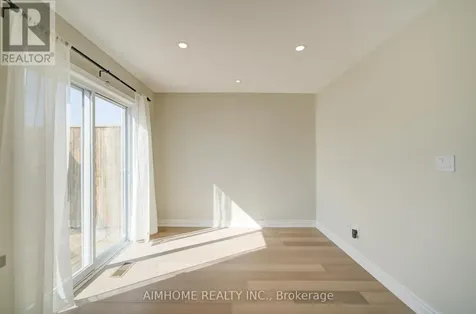 36 Grand River Avenue Brantford ON N3T 4W7
