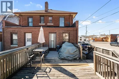 2136 Lincoln Road Windsor ON N8W 2R1