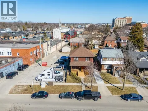 2136 Lincoln Road Windsor ON N8W 2R1