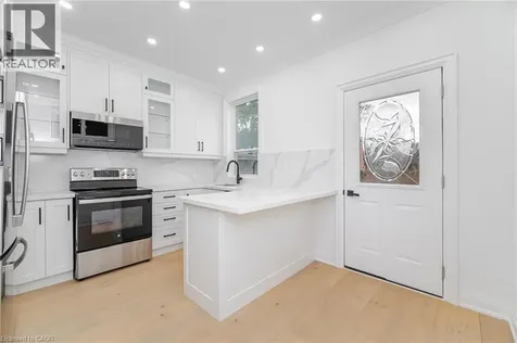 285 Charlton Avenue West Hamilton ON L8P 2E4