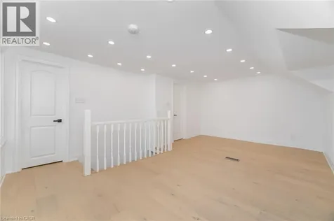 285 Charlton Avenue West Hamilton ON L8P 2E4